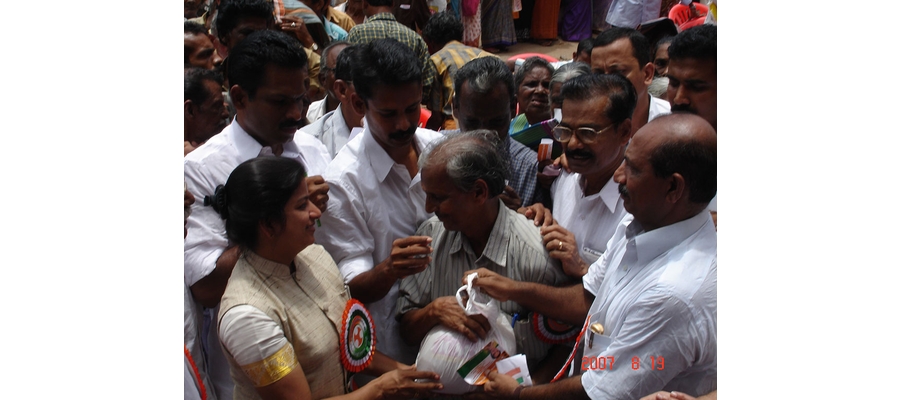 rajeevghandf-63rd-birth-day-056